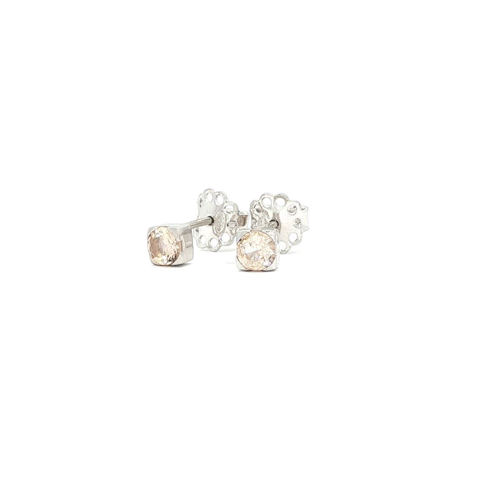 lights champagne 4mm earrings