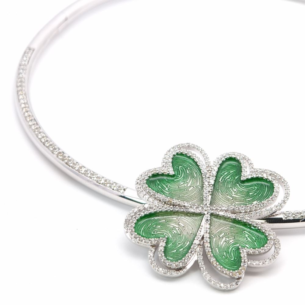 LUCKY BLOOM CRYSTAL STONES GREEN GLAZED NECKLACE