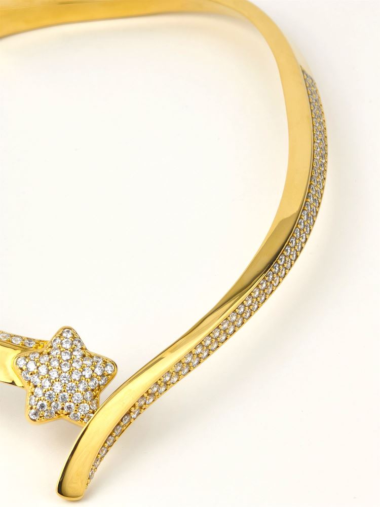 COMETA GOLD CRYSTAL STONES STIFFER NECKLACE