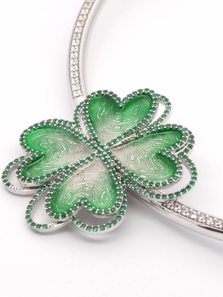 LUCKY BLOOM GREEN STONES GREEN GLAZED NECKLACE
