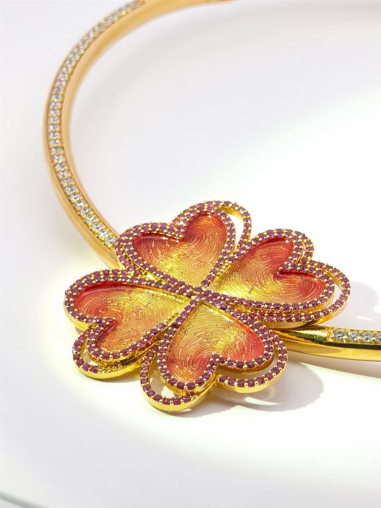LUCKY BLOOM GOLD RUBY STONES ORANGE GLAZED NECKLACE