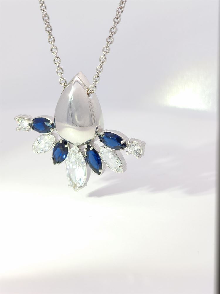 AURORA CRYSTAL&BLUE STONES NECKLACE