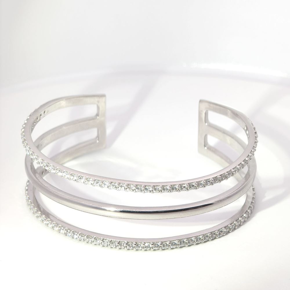 LINE CRYSTAL STONES BRACELET
