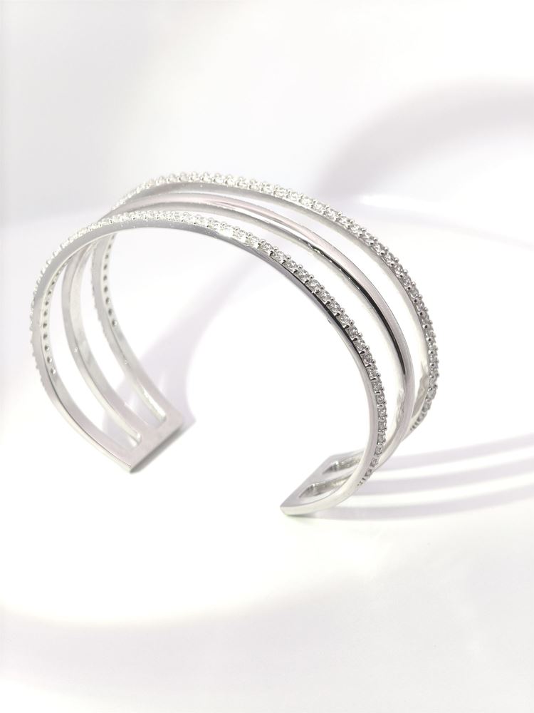 LINE CRYSTAL STONES BRACELET
