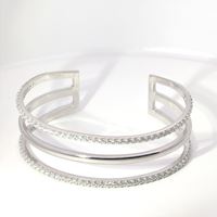 LINE CRYSTAL STONES BRACELET